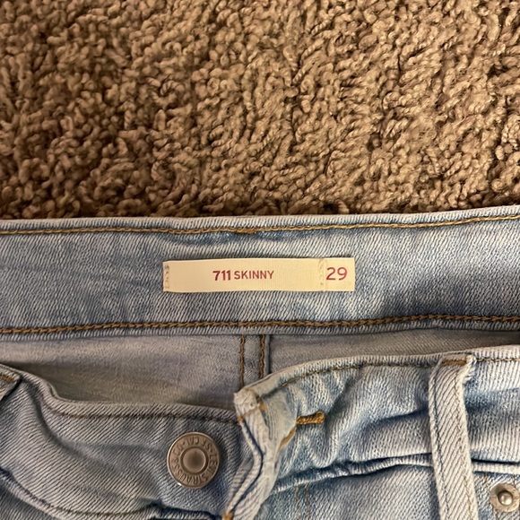 Levi’s 711 skinny jean. Size 29. Worn once - Picture 3 of 4